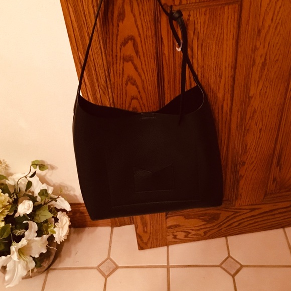 SOLD MICHEAL KORS BlackJunior Medium Bag - Picture 2 of 7